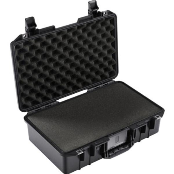 Pelican 1535 Air Case with Foam - Black