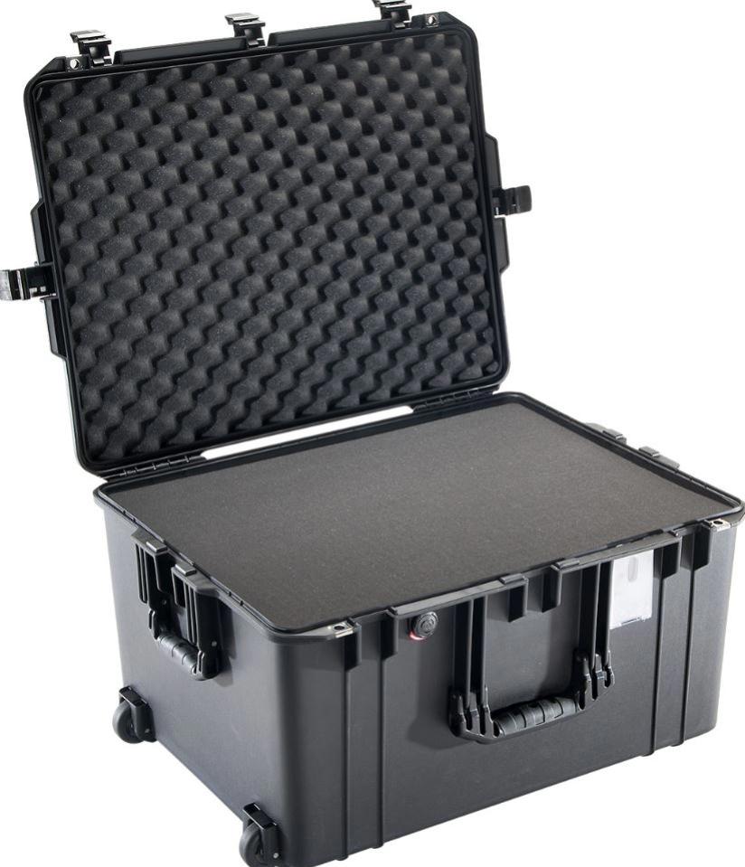Pelican 1637 Air Case with Foam - Black