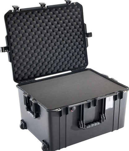 Pelican 1637 Air Case with Foam - Black